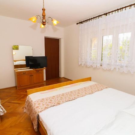Apartment Beti With Balcony Baška Eksteriør bilde