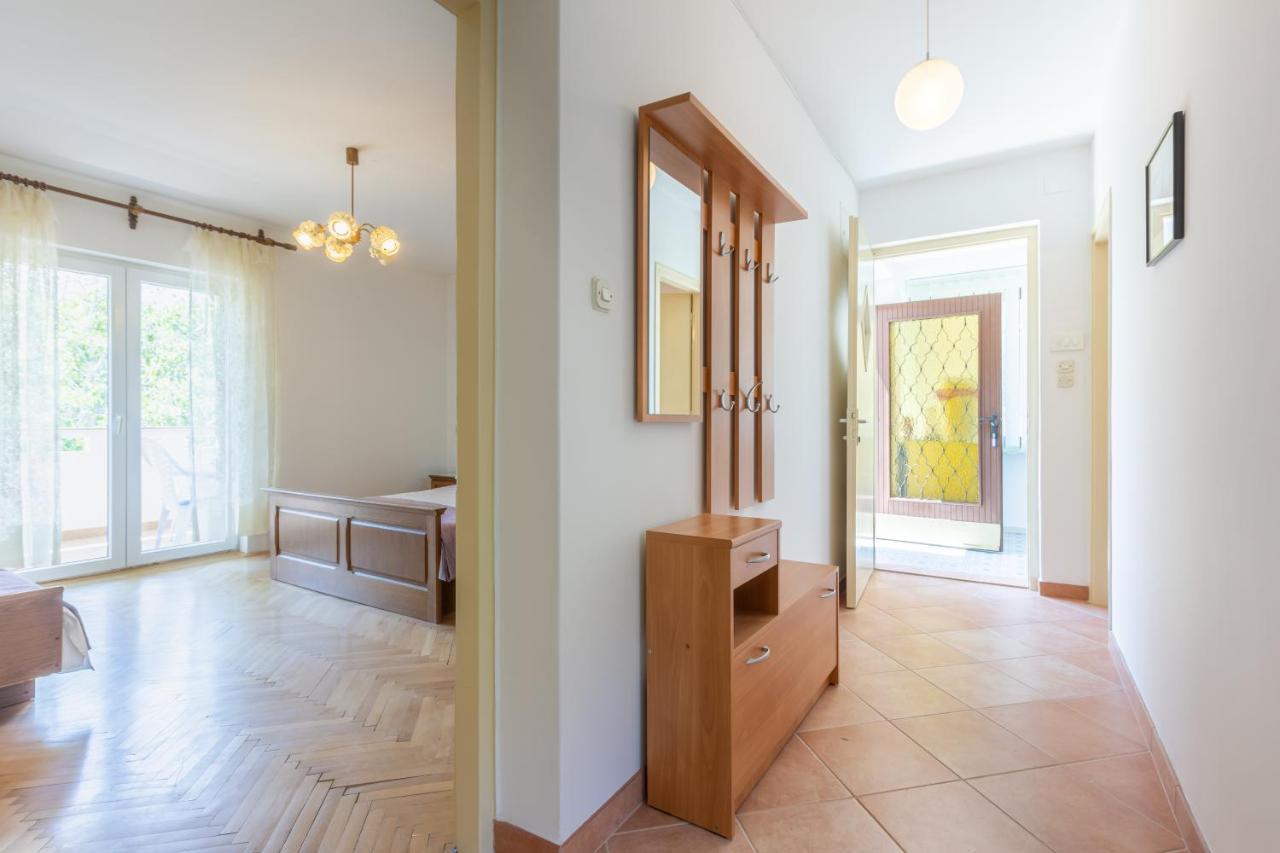 Apartment Beti With Balcony Baška Eksteriør bilde
