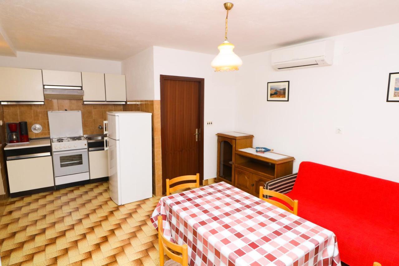 Apartment Beti With Balcony Baška Eksteriør bilde