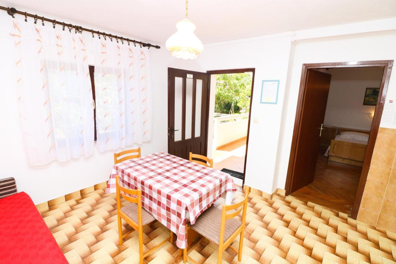 Apartment Beti With Balcony Baška Eksteriør bilde