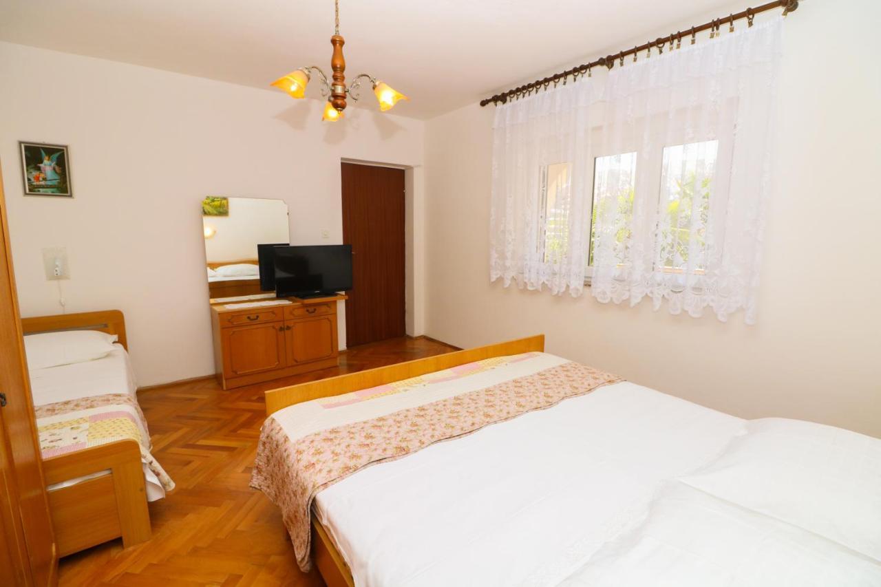 Apartment Beti With Balcony Baška Eksteriør bilde