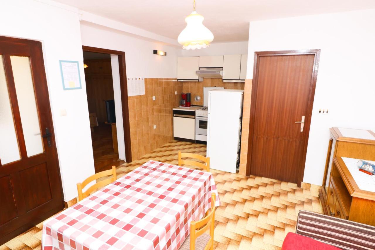Apartment Beti With Balcony Baška Eksteriør bilde