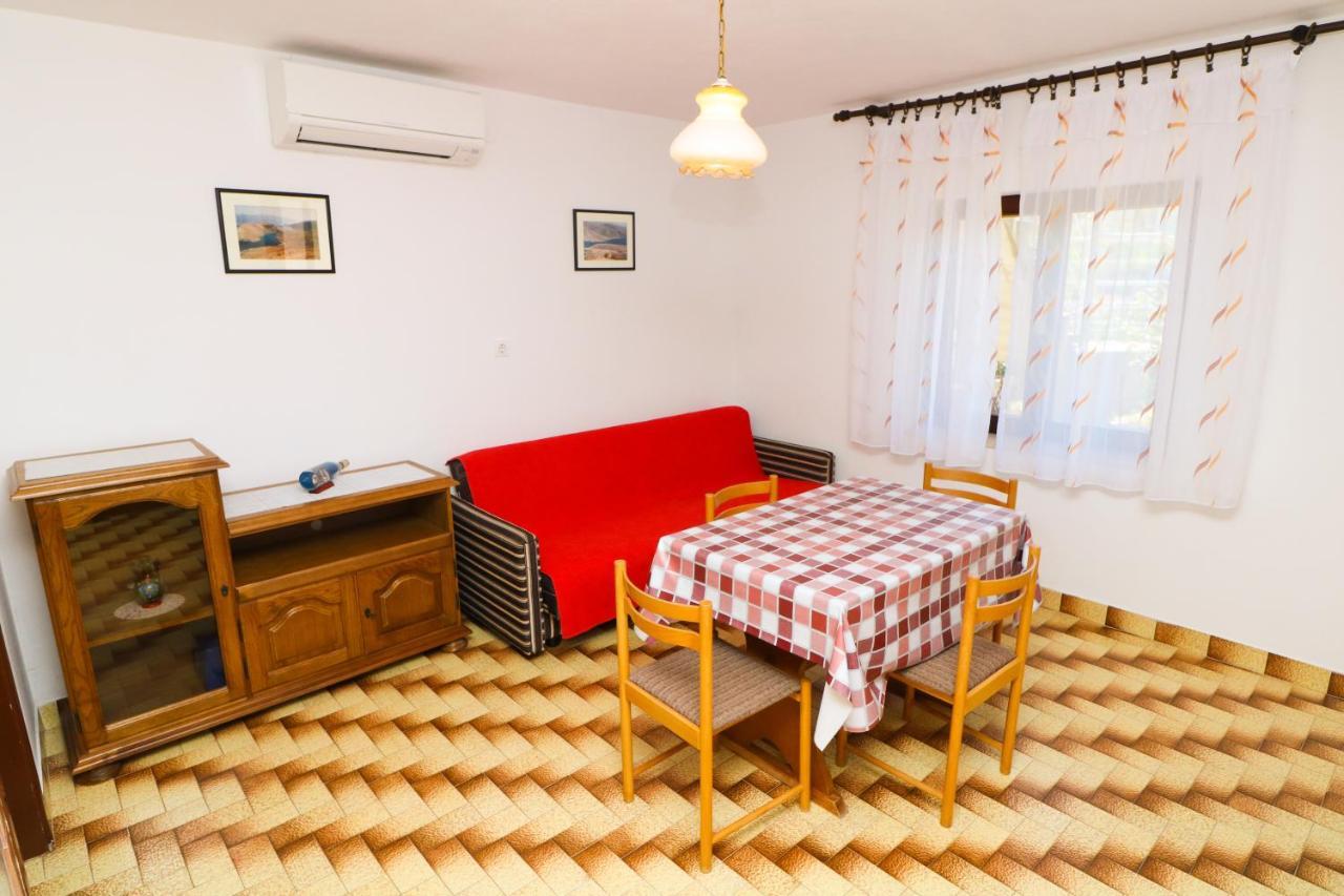 Apartment Beti With Balcony Baška Eksteriør bilde